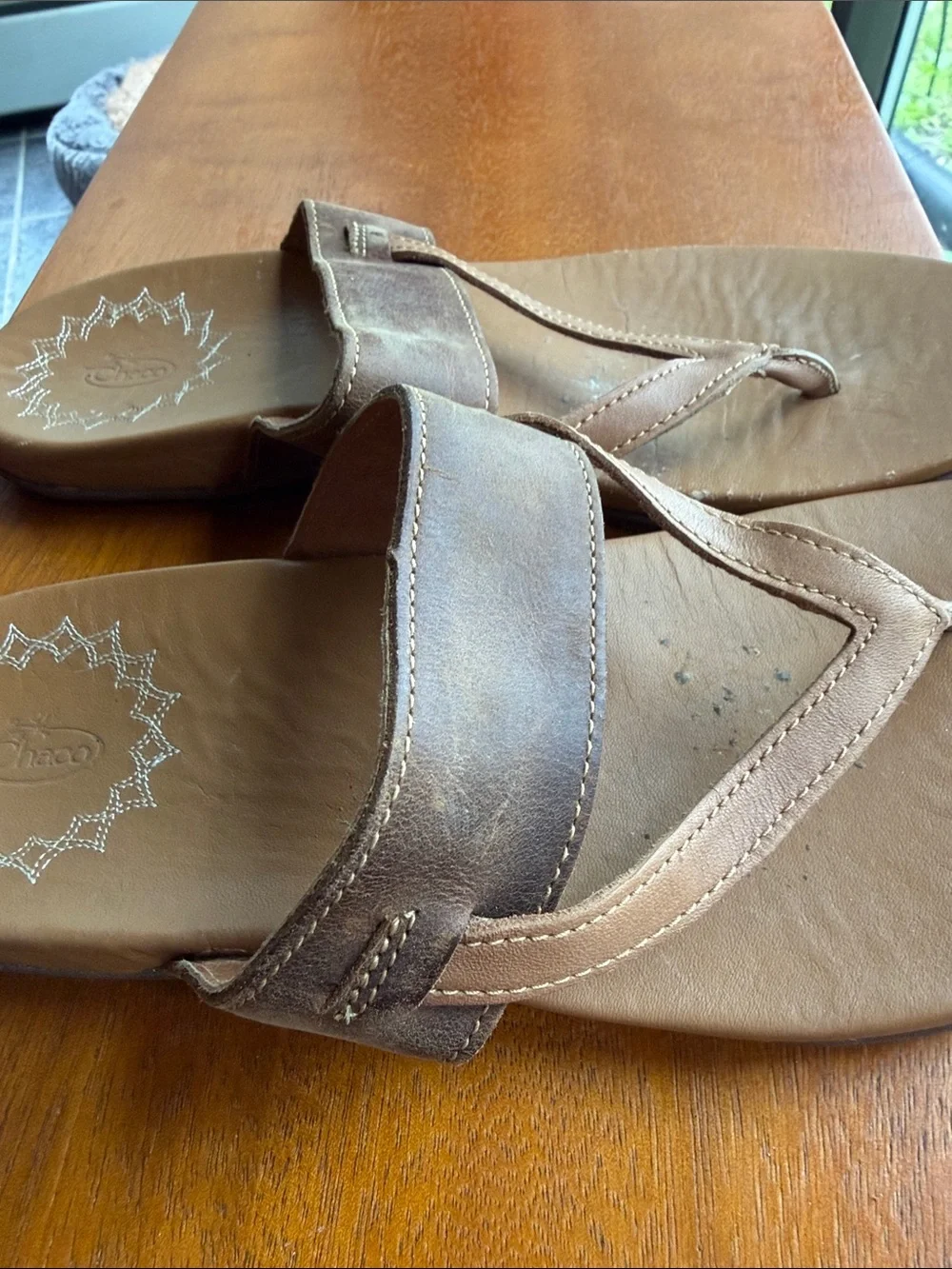 715 Chaco Brown Leather Thong Sandals